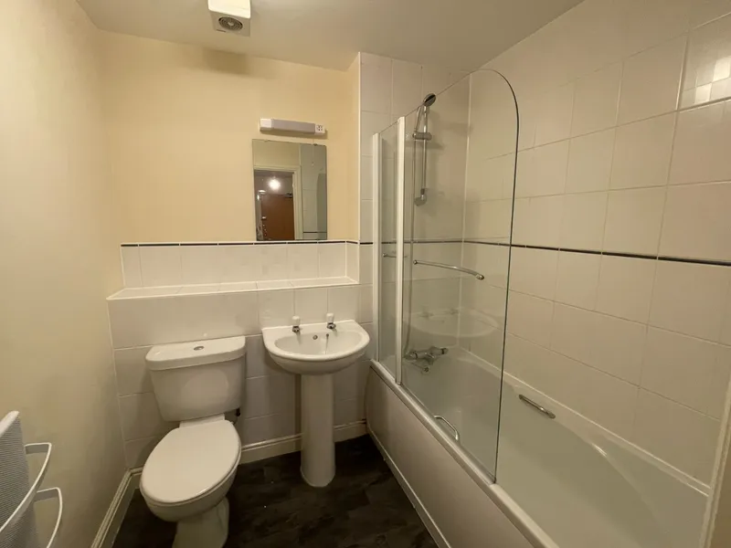 Student Accommodation // 2 Bed Flat // May 2026 - Image 6